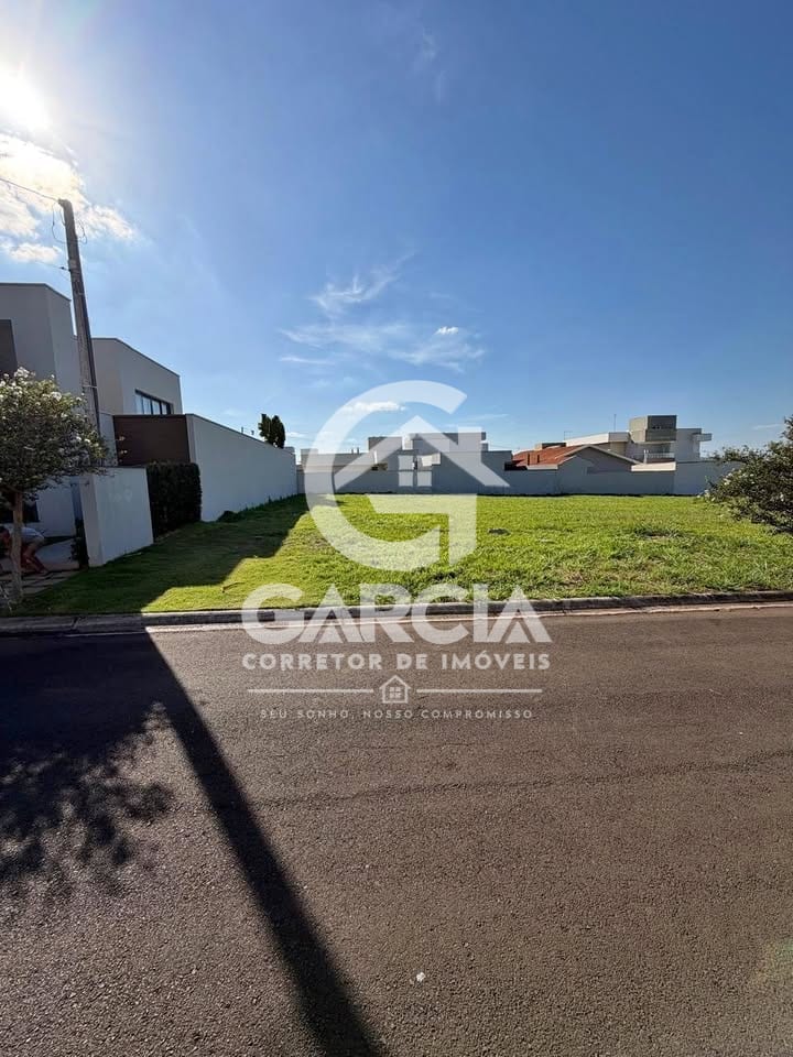 TERRENO NO CONDOMINIO JÁTOBA